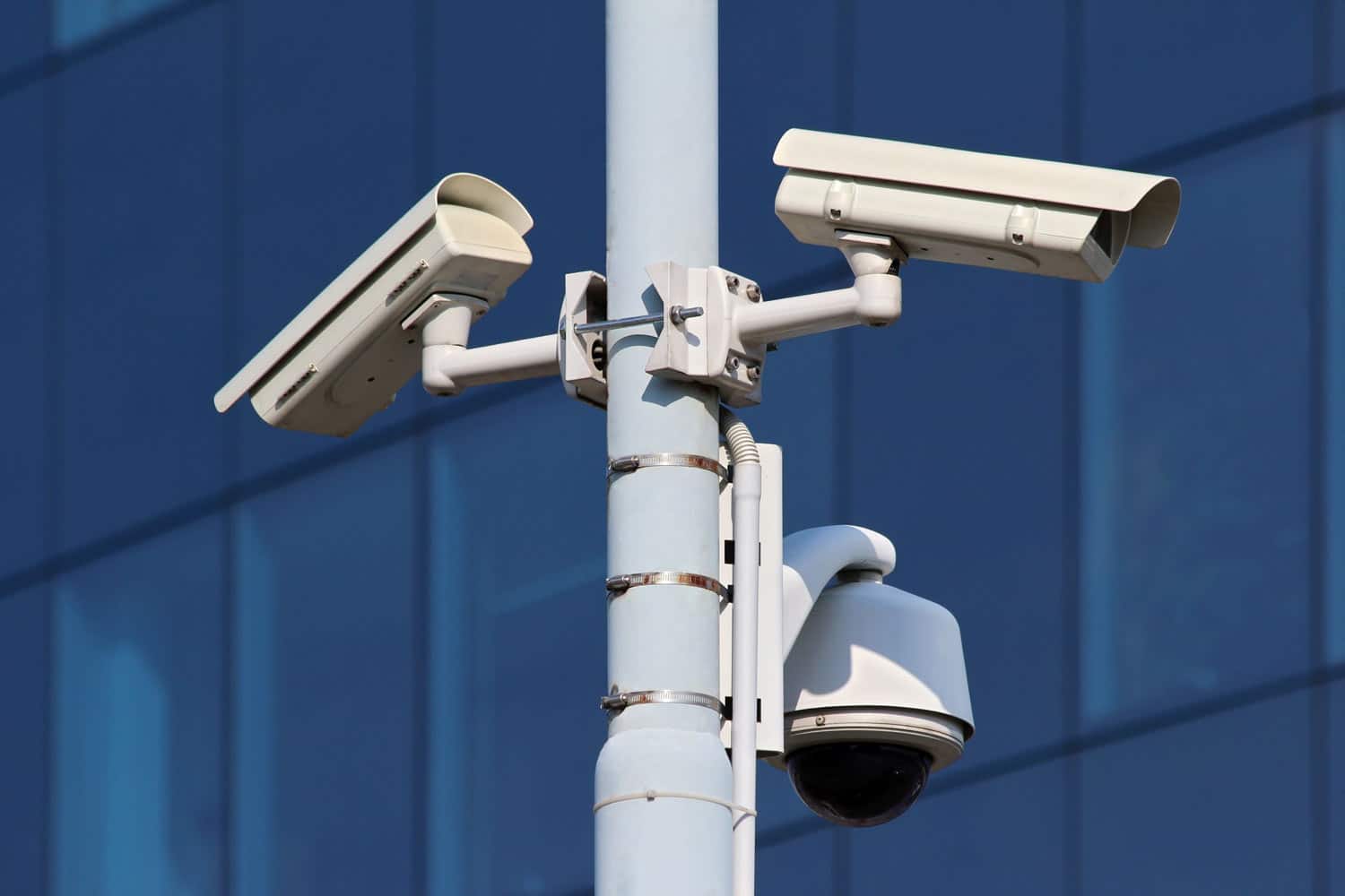 Analog CCTV Camera vs. IP Camera