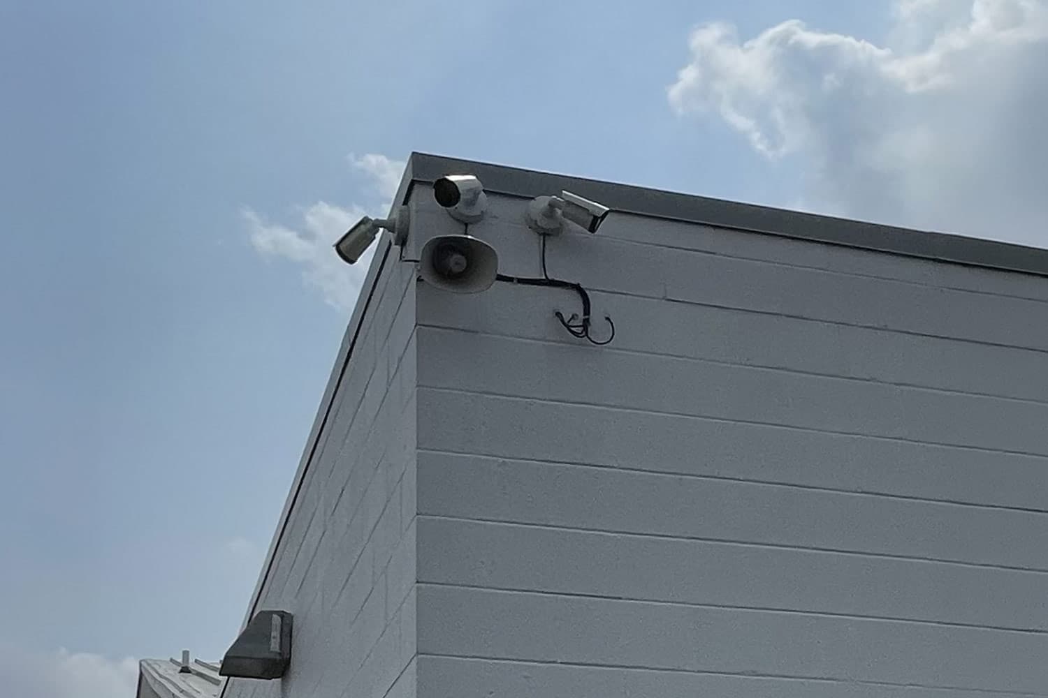Should You Use Fixed vs. Mobile CCTV Systems