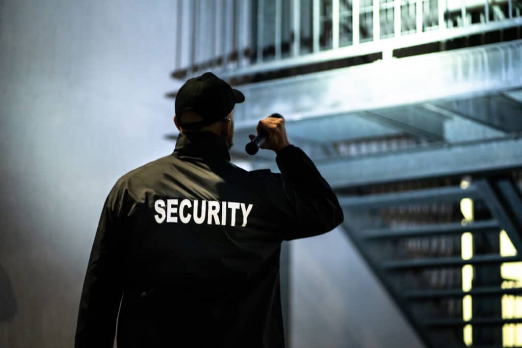 Virtual Security Guards vs. On-Site Security Guards