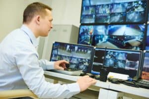 Virtual Security Guards vs. On-Site Security Guards