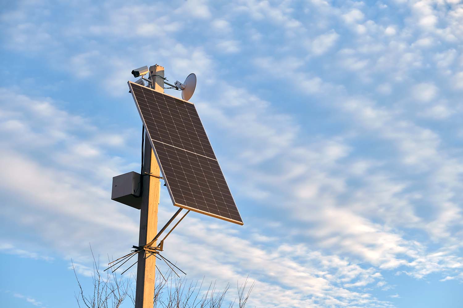 What Are Solar-Powered Mobile Surveillance Units